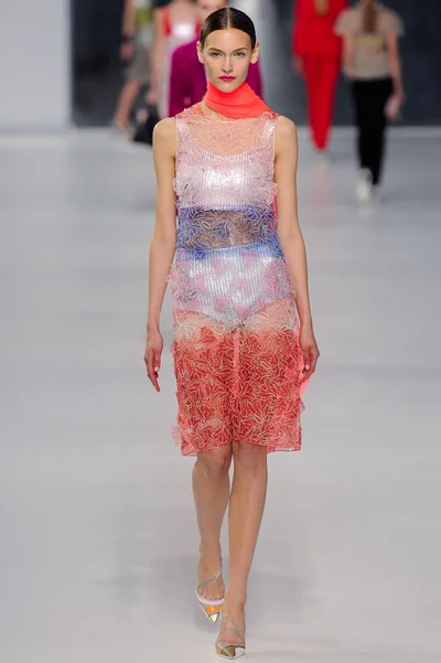 Look 8